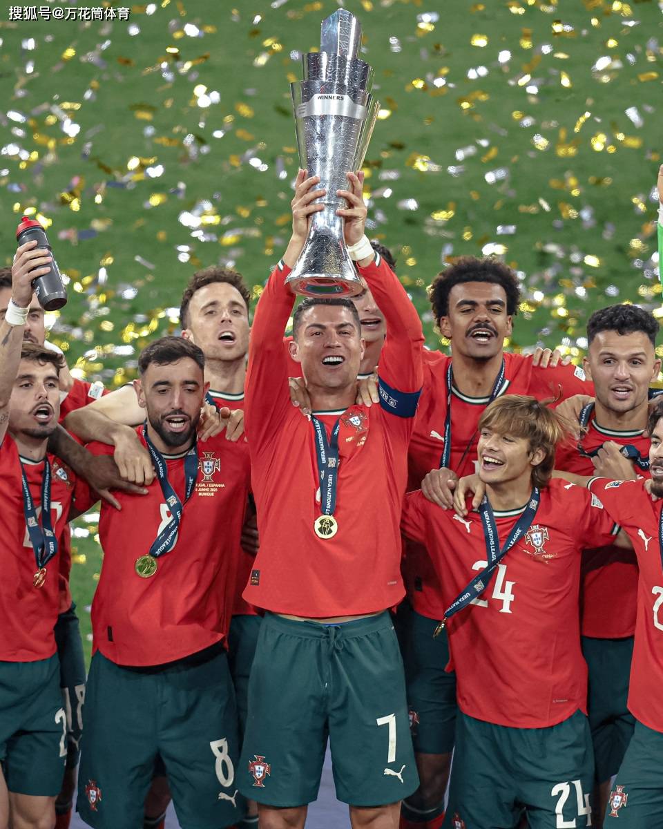 北京国安造点机会备战欧冠葡萄牙体育围绕西甲更衣室发声，利物浦主帅复盘备战欧联瞬间刷屏的简单介绍